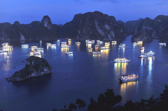 Night time in halong Night time in halong